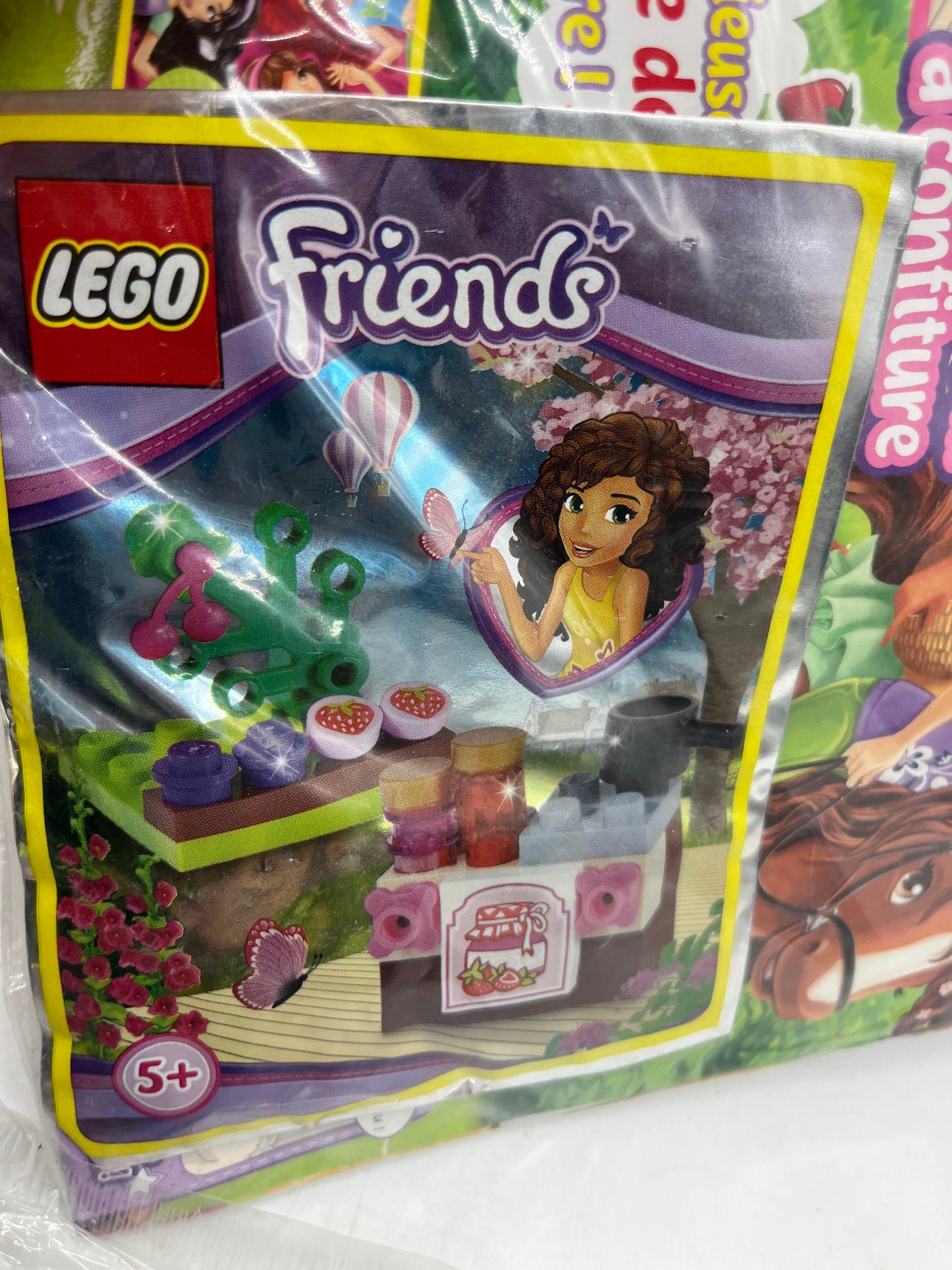 livre d’activité Magazine Lego Friends  avec son sachet à construire numéro 12 Neuf