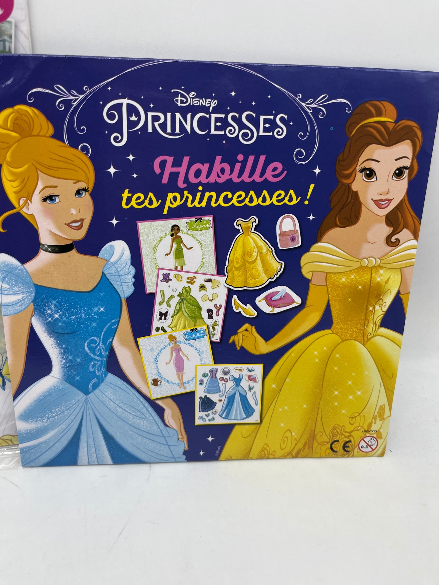 Livre d’activité magazines princesses numéro 129 disney avec son kit Habille tes princesses  Neuf