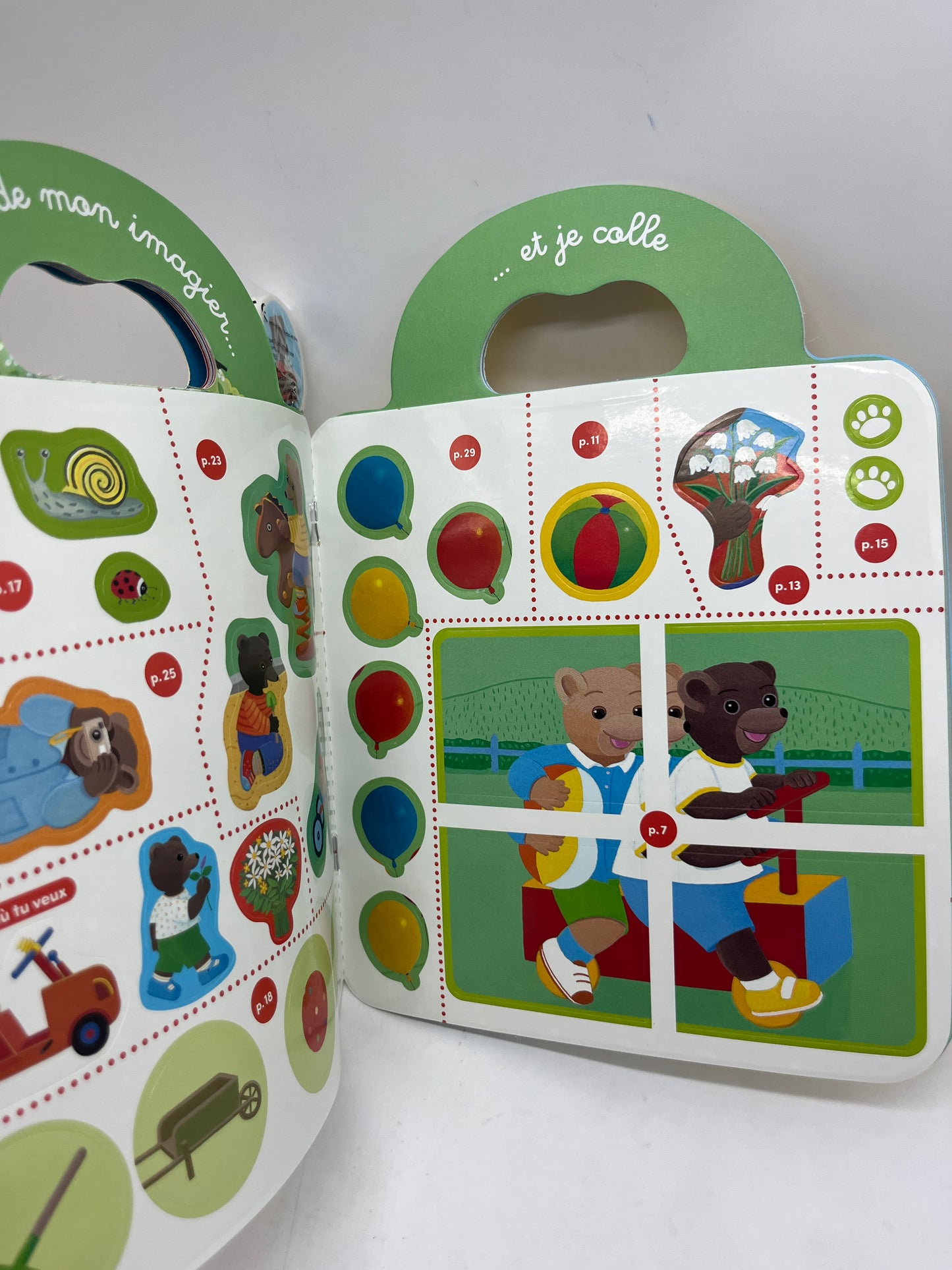 Livre d’activité Magazine Je joue avec Petit ours brun jeux histoire stickers Neuf thème Le printemps! Jeux activité stickers