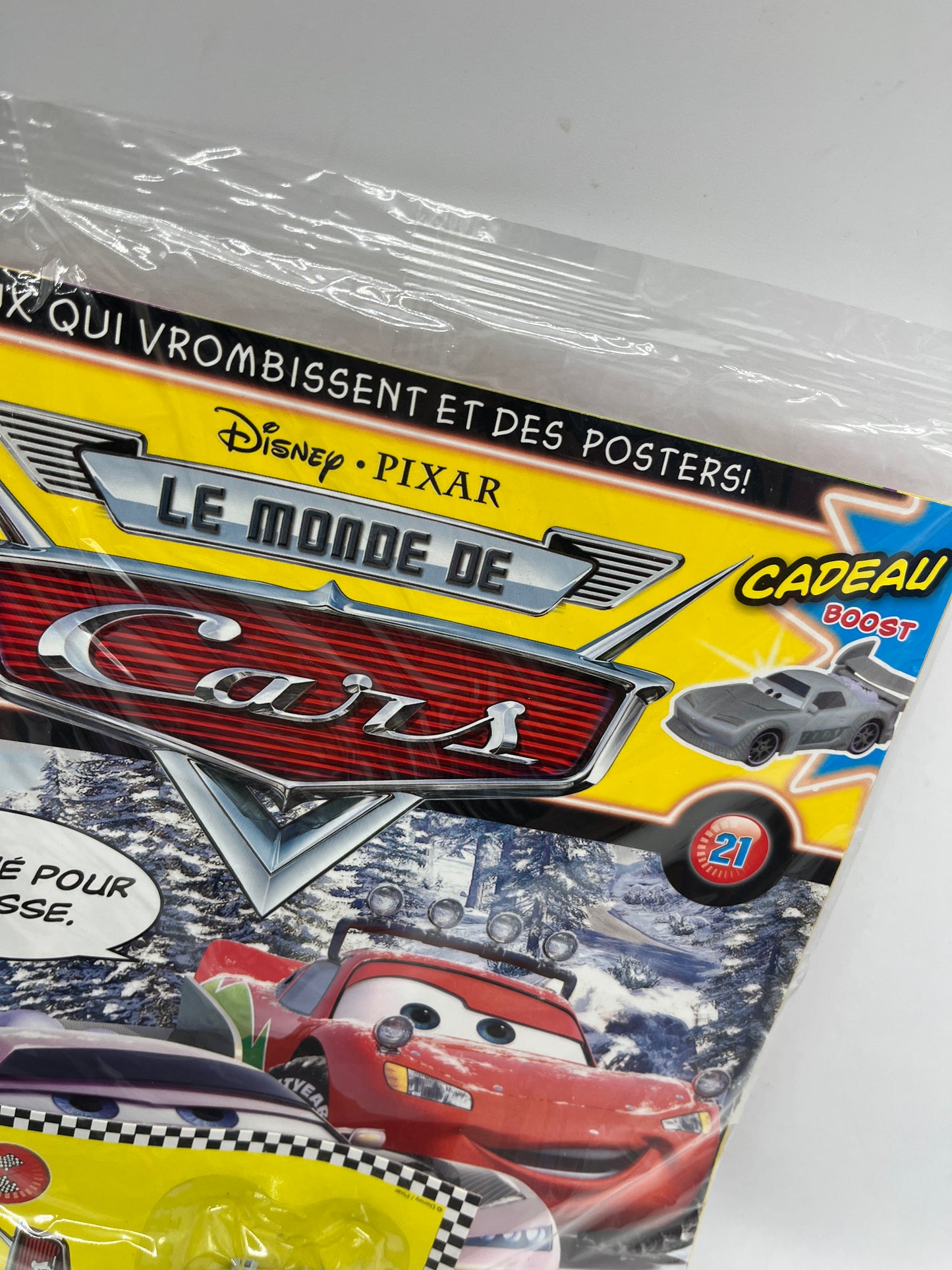 Livre d’activité Magazine Cars numéro 21 disney avec sa Voiture  Neuf