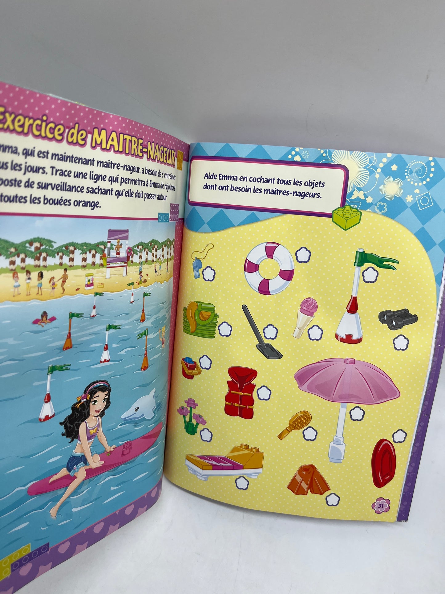 livre d’activité Magazine Lego Friends Les copines à la plage avec sa construction Neuf !