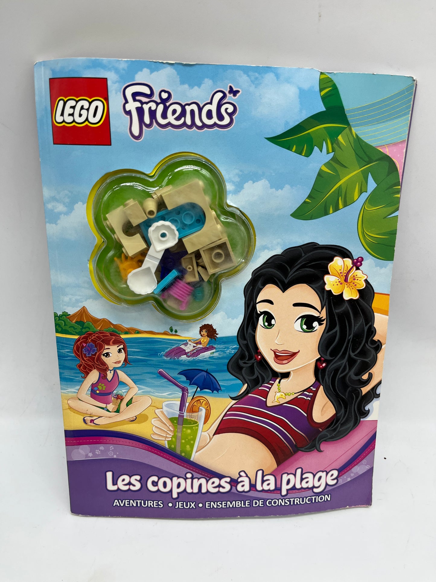 livre d’activité Magazine Lego Friends Les copines à la plage avec sa construction Neuf !