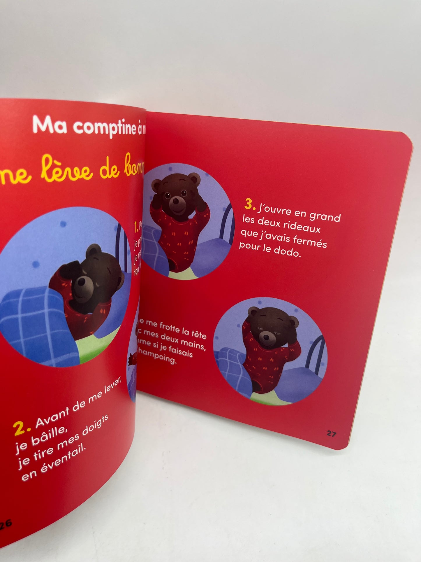 Livre d’activité Magazine Je grandis avec Petit ours brun histoire comptine imagier  en route pour la crèche Neuf