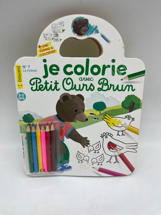 Livre d’activité Magazines Je colorie avec Petit ours brun avec ces crayons de couleurs thème à la ferme Neuf