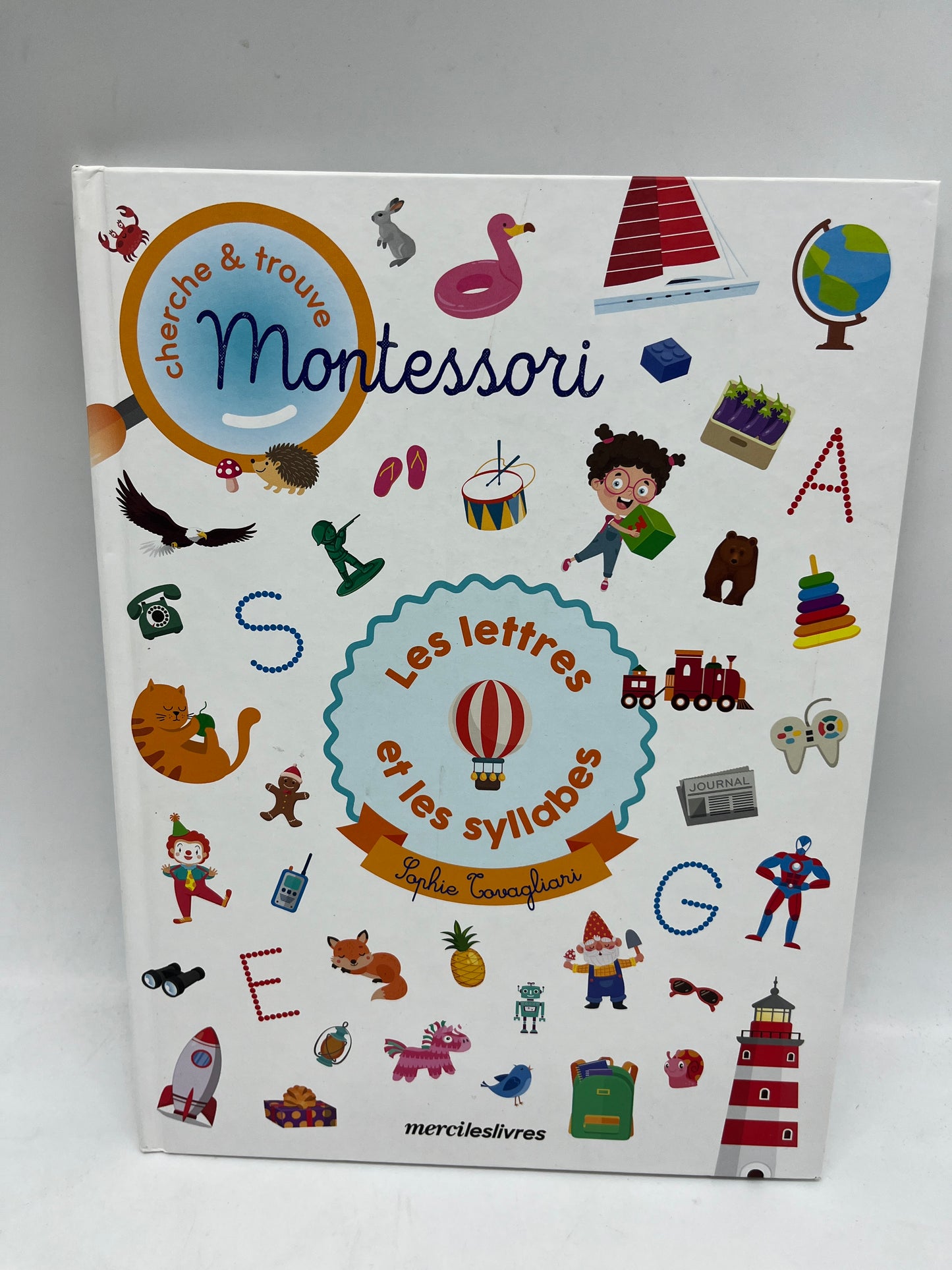 Livre Montessori cherche et trouve Les lettres et les syllabes spéciale pour apprendre à reconnaître les sons Neuf