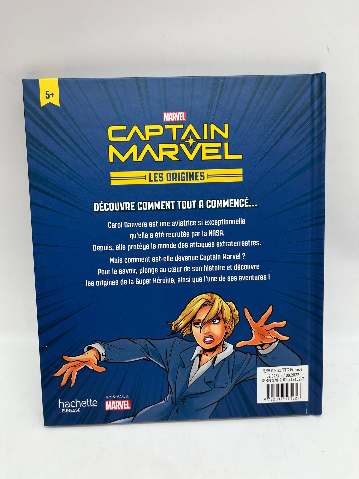 Livre histoire Disney Marvel Avenger Mes premières aventures Captain Marvel Neuf