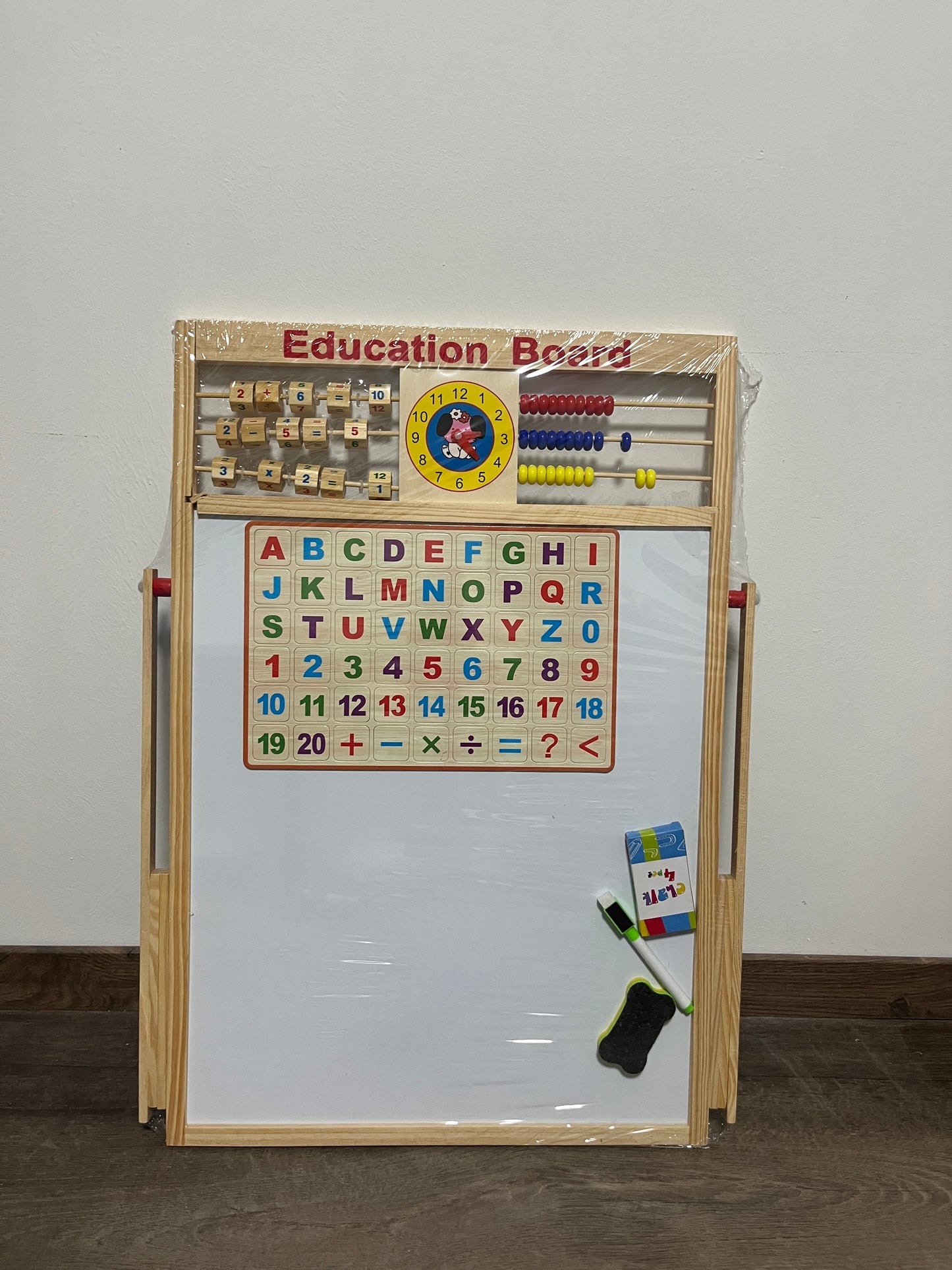 Jouet jeu activités apprentissage Tableau double face craie et magnétique Montessori J’apprends à compter les chiffres les formes les lettres l’alphabet tout inclus avec pied en bois Neuf