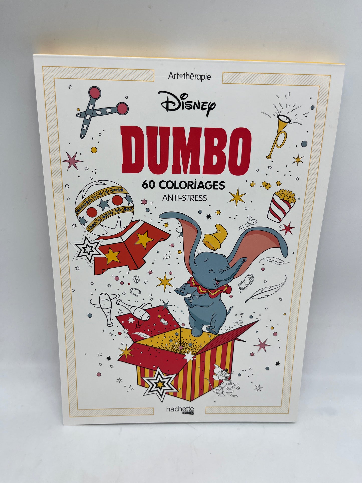 Livre d’activités les ateliers Coloriages Anti-stress Dumbo Adulte Monde de DisneyNeuf