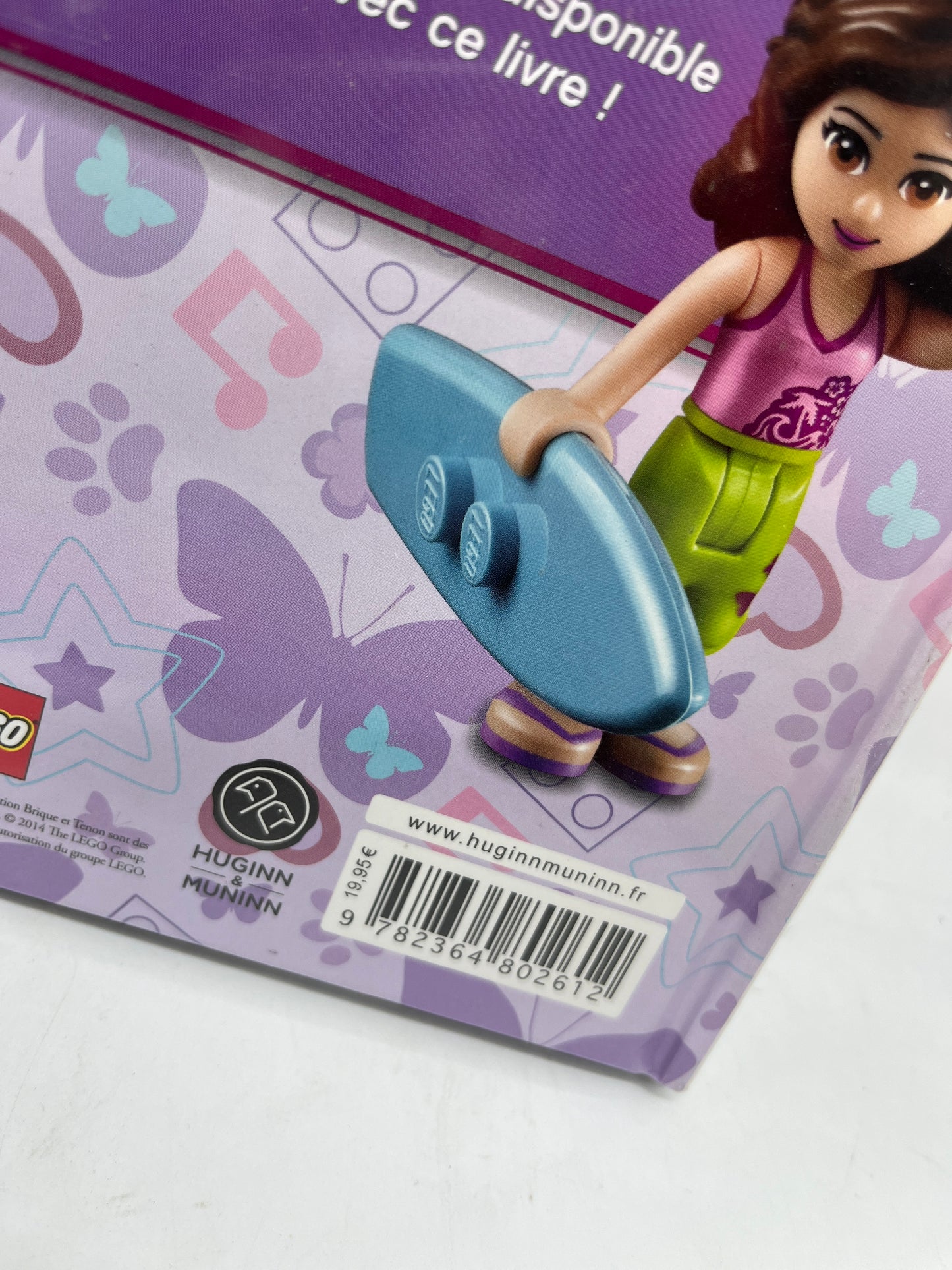 Livre l’encyclopédie des personnages Lego Friends avec son personnage exclusif Neuf