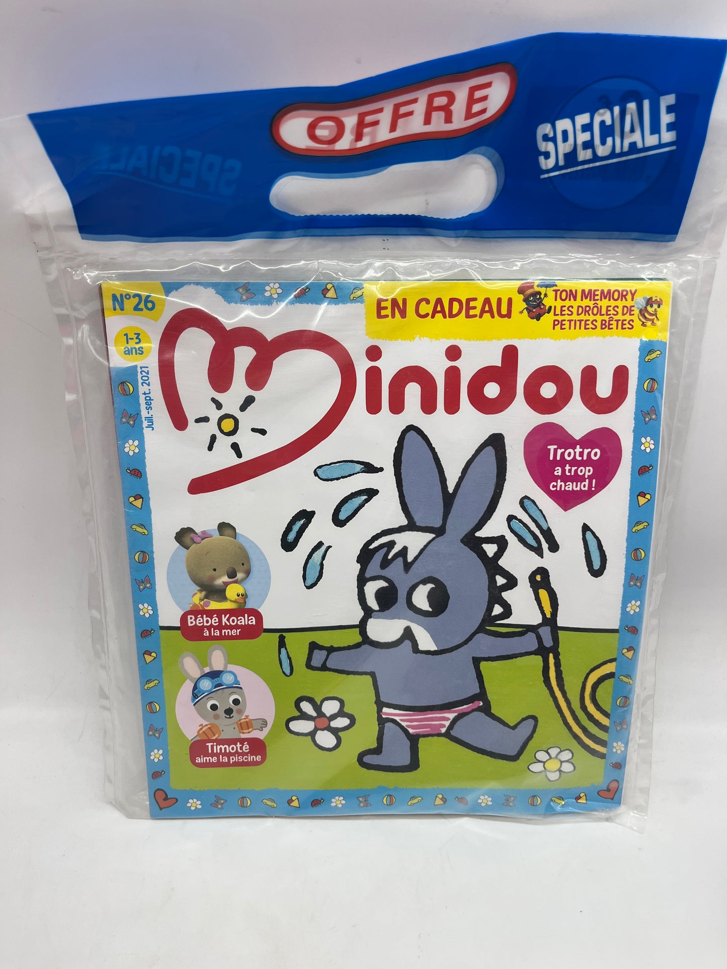 Livre d’activité Magazine x2 Minidou avec son mémo Les petites Bêtes et son ardoise effaçable ! Jeux activité stickers