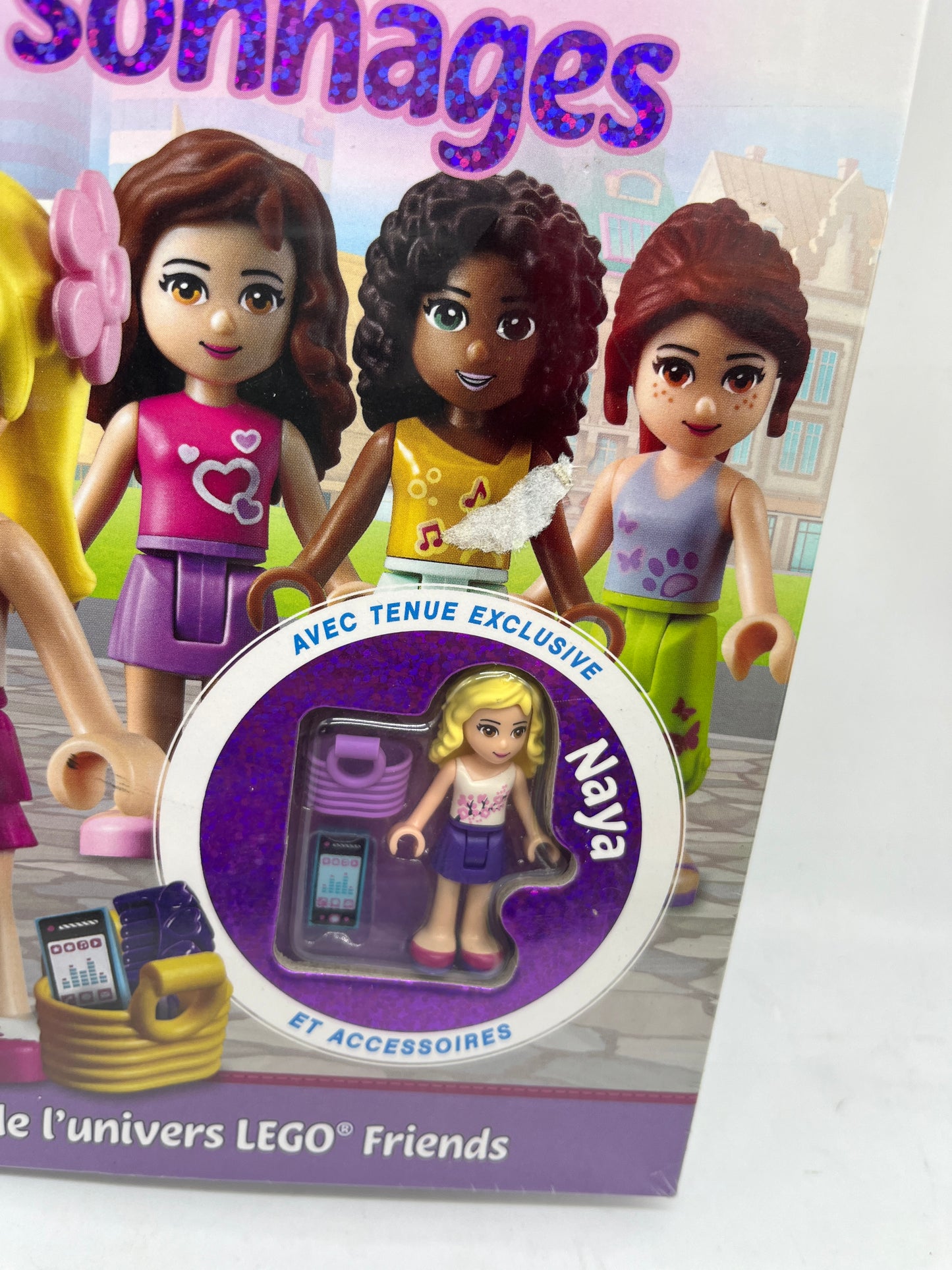 Livre l’encyclopédie des personnages Lego Friends avec son personnage exclusif Neuf