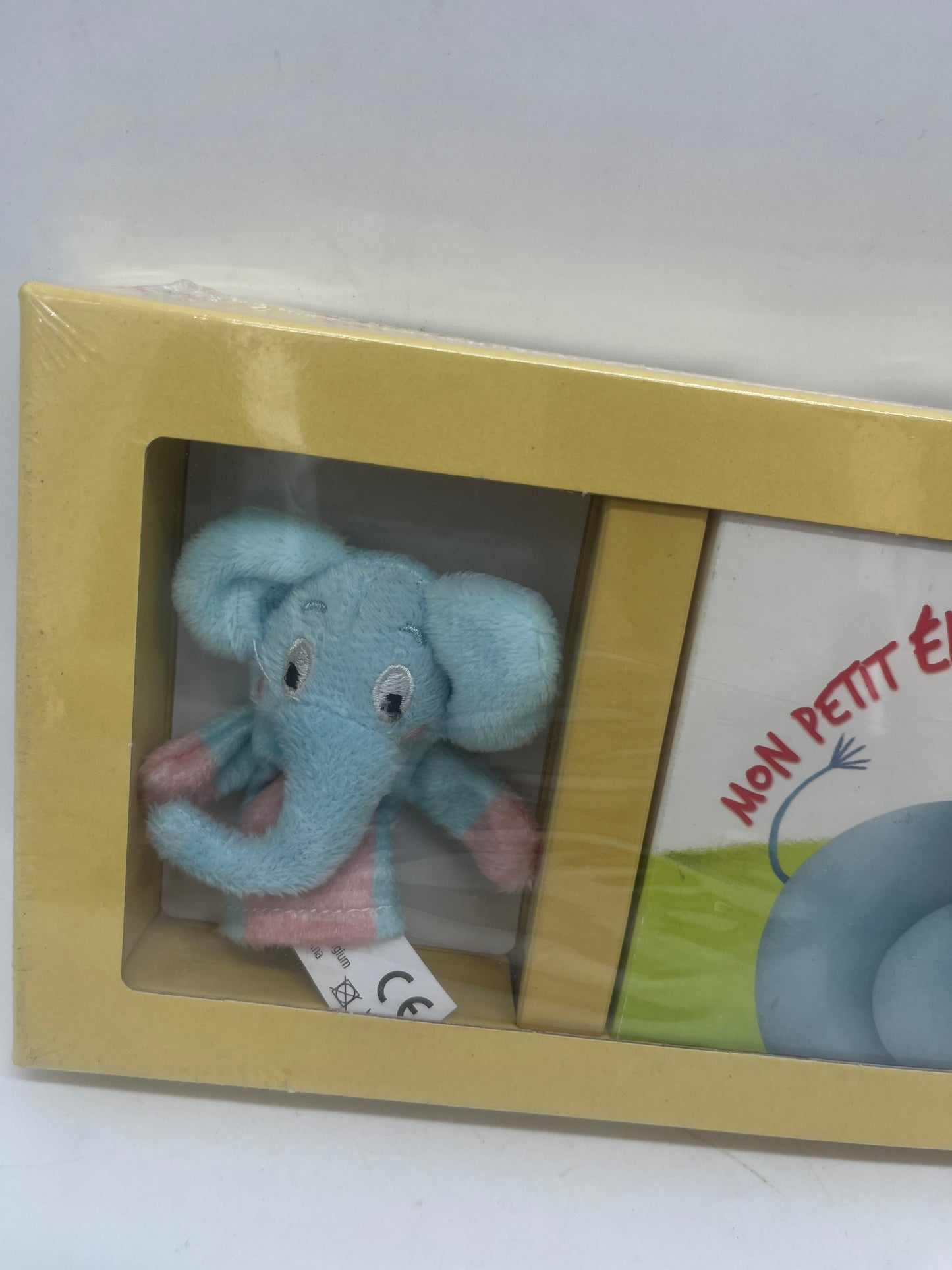 Coffret cadeau marionnette avec son livre  modèle éléphant Neuf sous blister