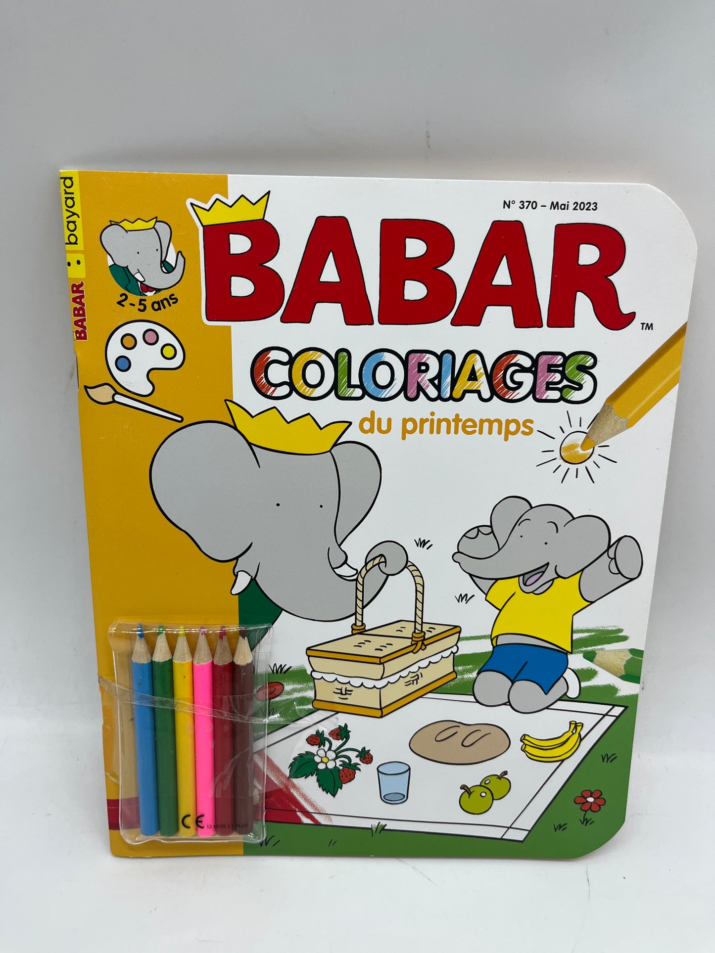 Livre d’activité magazine Babar spécial coloriage jeux de printemps gommettes avec ses crayons de couleurs activités histoires neuf !