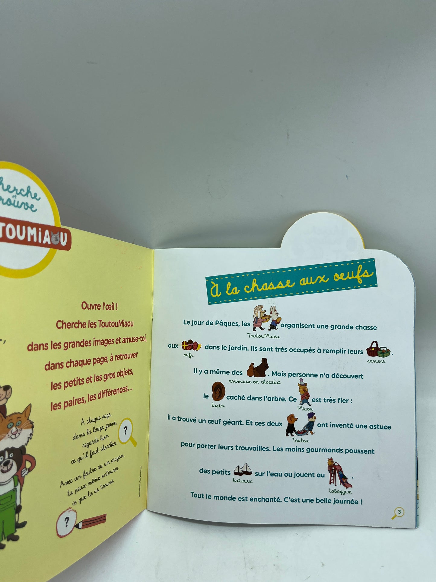 Livre d’activité Magazine Cherche et trouve Famille Les toutoumiaou Pomme d’api avec son crayon Neuf