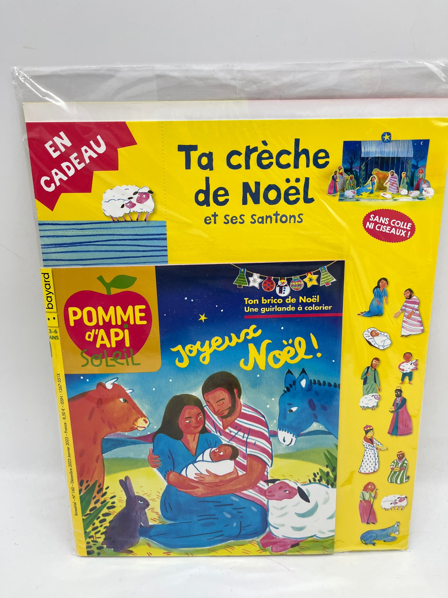 Livre d’activité Magazine Pomme d’api Soleil avec sa creche et ses santons neuf !