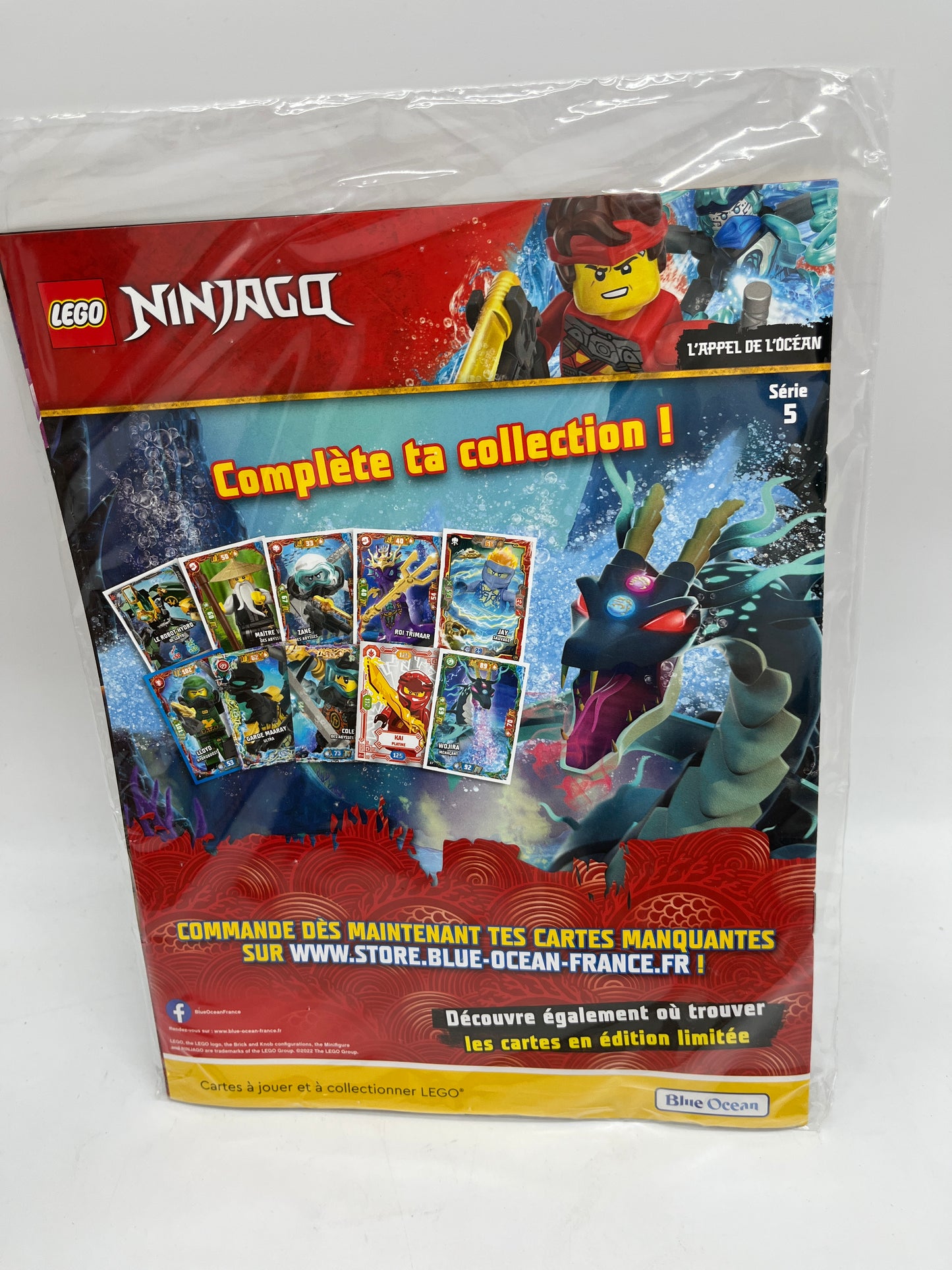 livre d’activité Magazine Lego Ninjago  avec sa mini figurine Cole  Neuf !